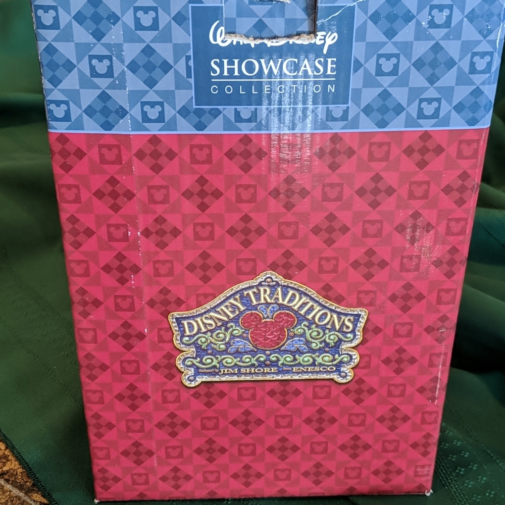 Walt Disney Showcase Collection - Picture 3 of 11